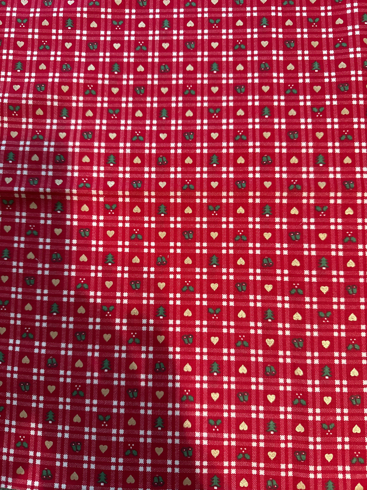 Christmas Vintage Metallic Gold Hearts on Red Plaid 100% Lightweight Cotton Price per Yard