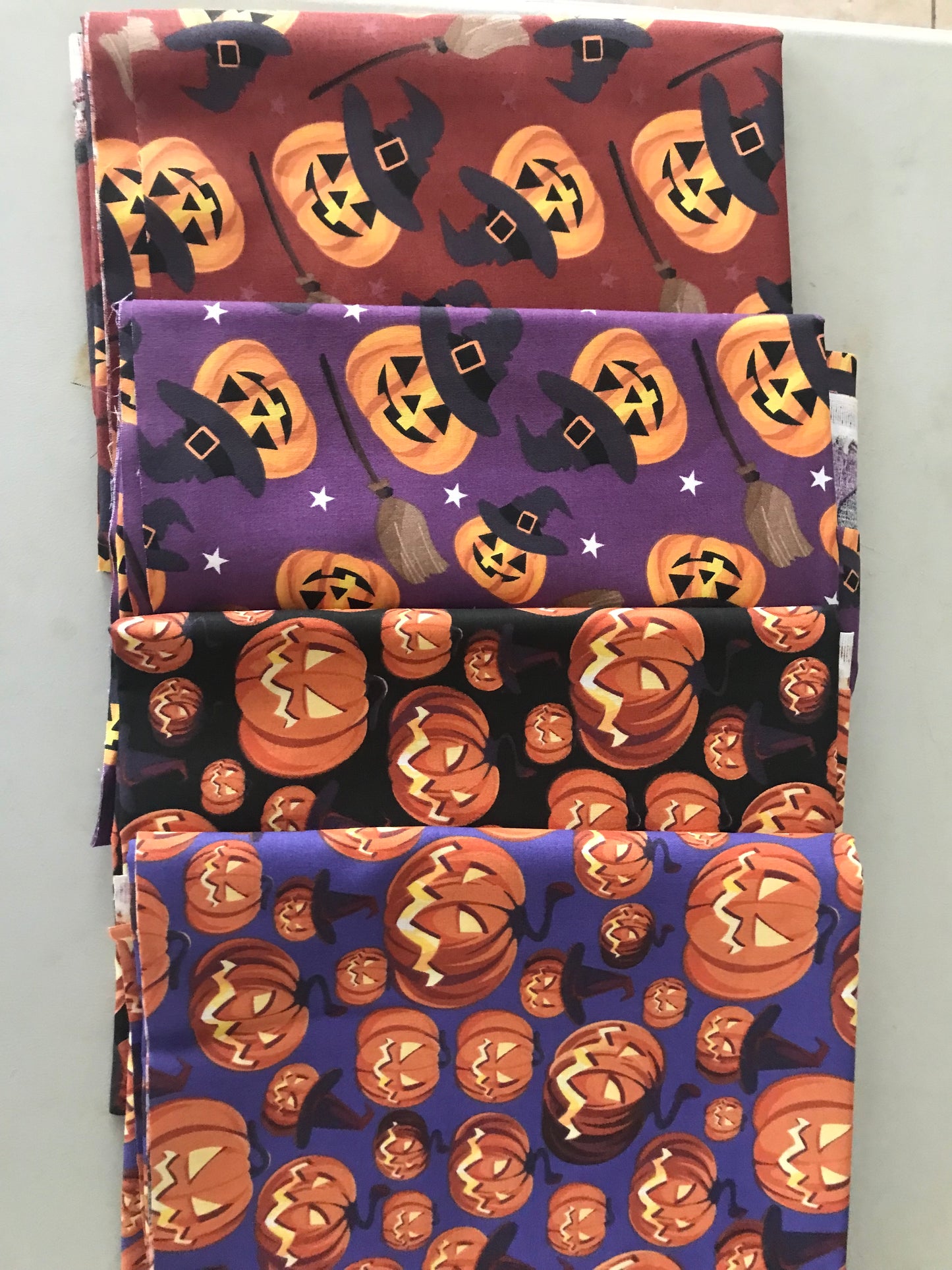 Halloween Pumpkins 100% Cotton 1 yard Precut Fabric Bundles, 4 pieces