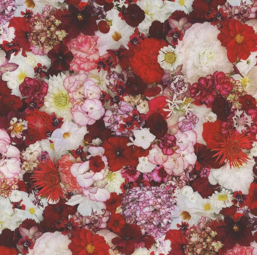 Christmas 7 Piece Fat Quarter Set 18" x 21" Hand Picked Christmas Collection Red Precut